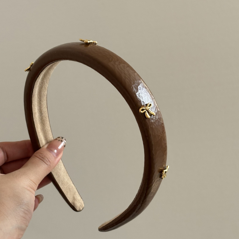 Atmosfera in pelle retrò con f - Leatherwork Pony recensione e prezzo