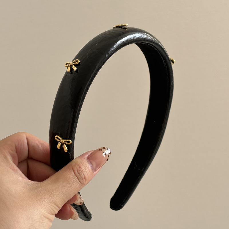 Atmosfera in pelle retrò con f - Leatherwork Pony recensione e prezzo